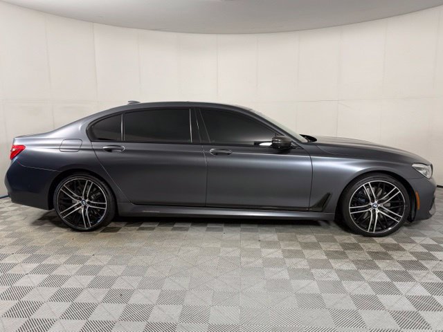 Used 2018 BMW 750i RWD image 9