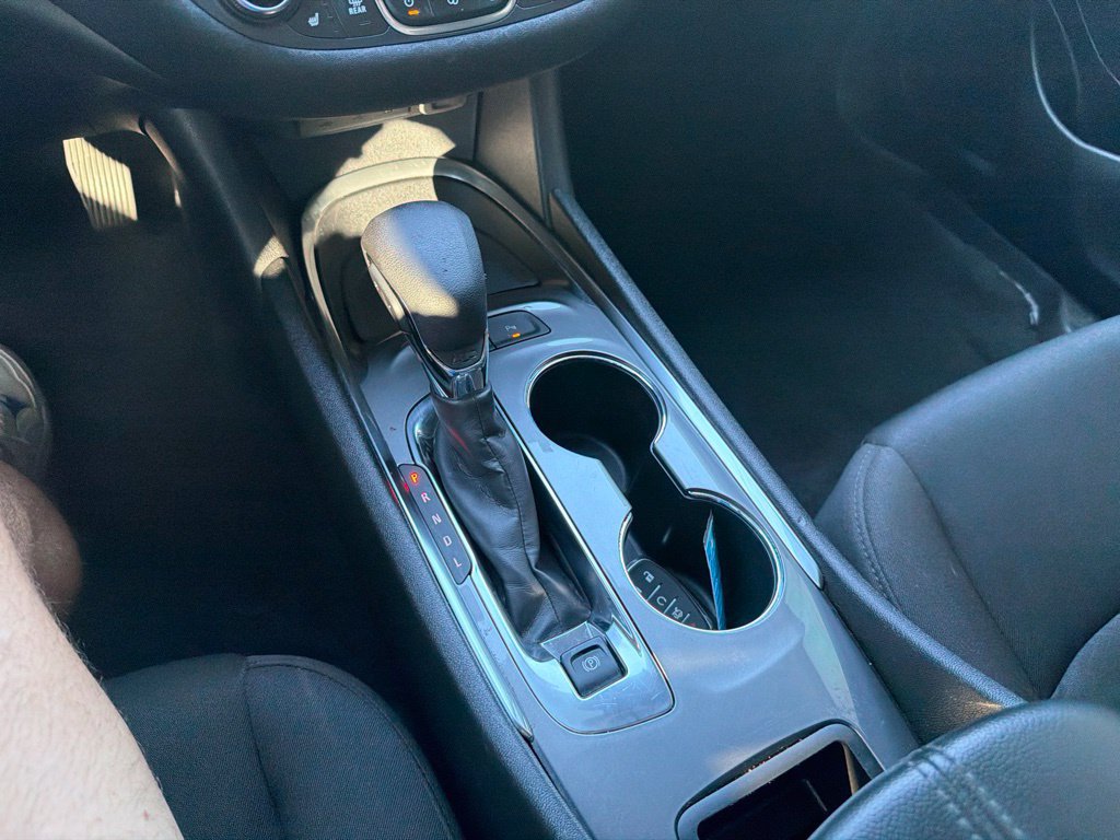 Used 2024 Chevrolet Malibu LT FWD image 23
