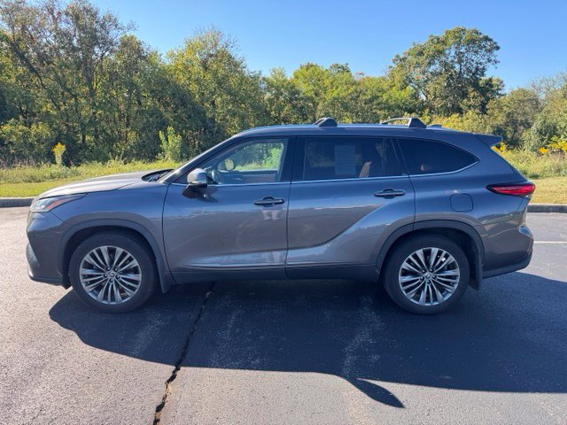 Used 2021 Toyota Highlander Platinum AWD/4WD image 6
