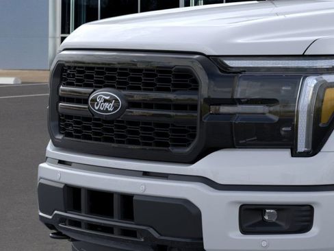 Used 2025 Ford F150 Lariat w/ Equipment Group 501A Mid image 11