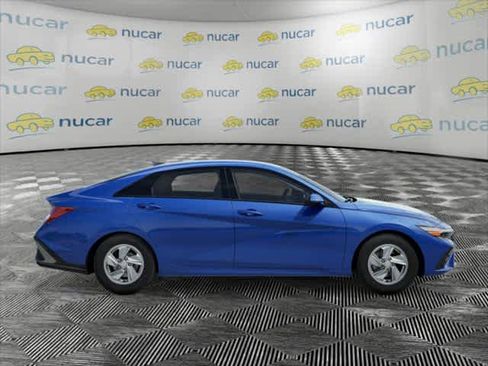 New 2026 Hyundai Elantra SE image 7