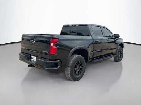 Used 2023 Chevrolet Silverado 1500 ZR2 w/ Technology Package AWD/4WD image 7