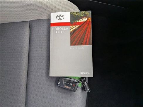 Certified 2024 Toyota Corolla LE image 22