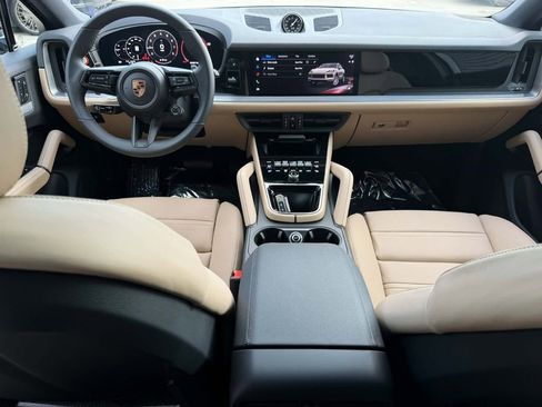 New 2026 Porsche Cayenne Coupe AWD/4WD image 19