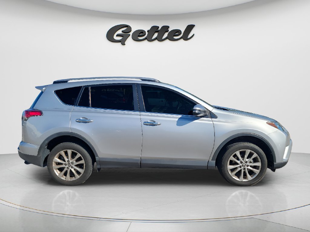Used 2018 Toyota RAV4 Limited FWD image 3