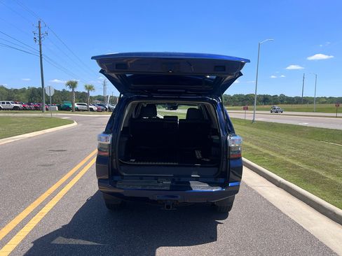 Used 2021 Toyota 4Runner SR5 Premium w/ Moonroof Package image 6