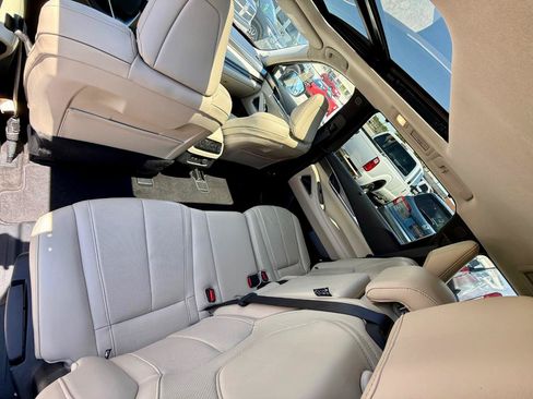 Used 2023 INFINITI QX60 Luxe w/ Performance Audio Package FWD image 34