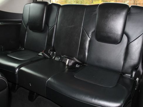 Used 2017 INFINITI QX80 4WD w/ Driver Assistance Package image 14