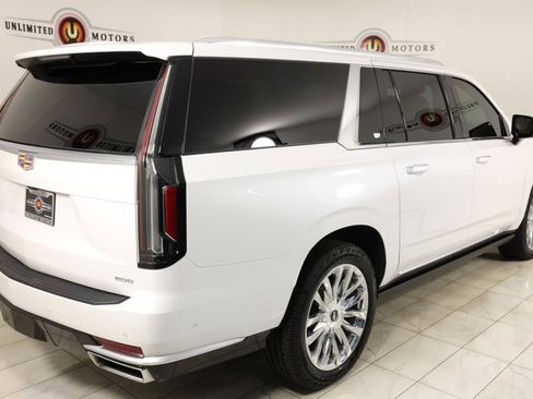 Used 2022 Cadillac Escalade ESV Premium Luxury w/ Performance Package image 3