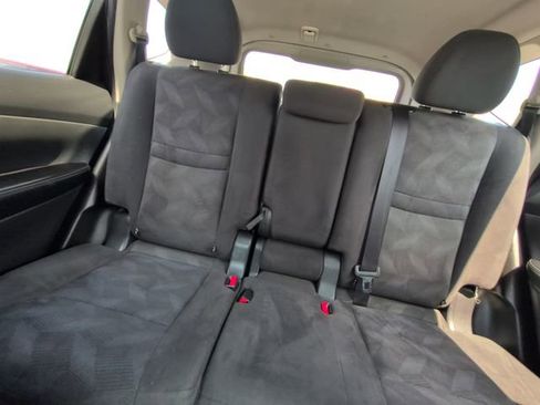 Used 2015 Nissan Rogue SV AWD/4WD image 22