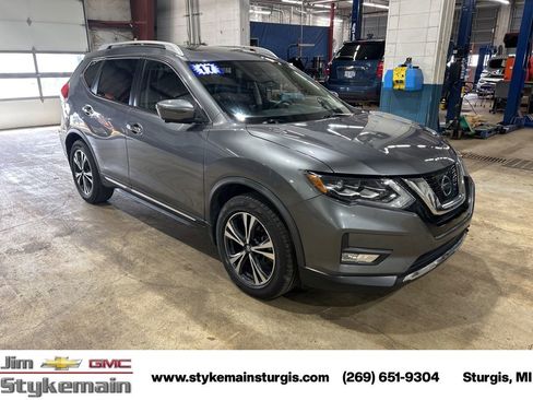 Used 2017 Nissan Rogue SL w/ SL Premium Package FWD image 13