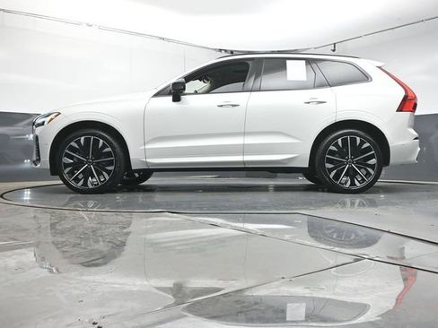 Used 2026 Volvo XC60 B5 Ultra w/ Protection Package Premier AWD/4WD image 36