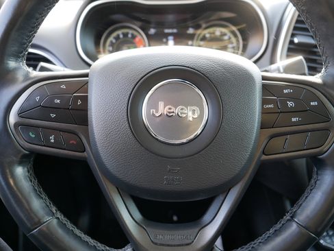 Used 2021 Jeep Cherokee Trailhawk image 25