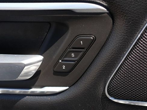 Used 2019 RAM 1500 Laramie AWD/4WD image 20