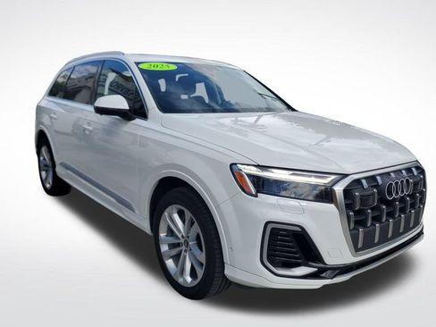 Used 2025 Audi Q7 3.0T Premium Plus AWD/4WD image 5