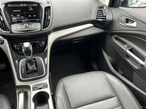 Used 2015 Ford C-MAX SEL FWD image 28