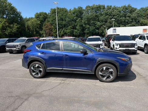 Used 2024 Subaru Crosstrek 2.5i Limited AWD/4WD image 24