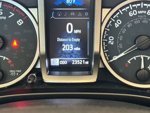 Used 2022 Toyota Tacoma Limited w/ Nightshade Package AWD/4WD image 10
