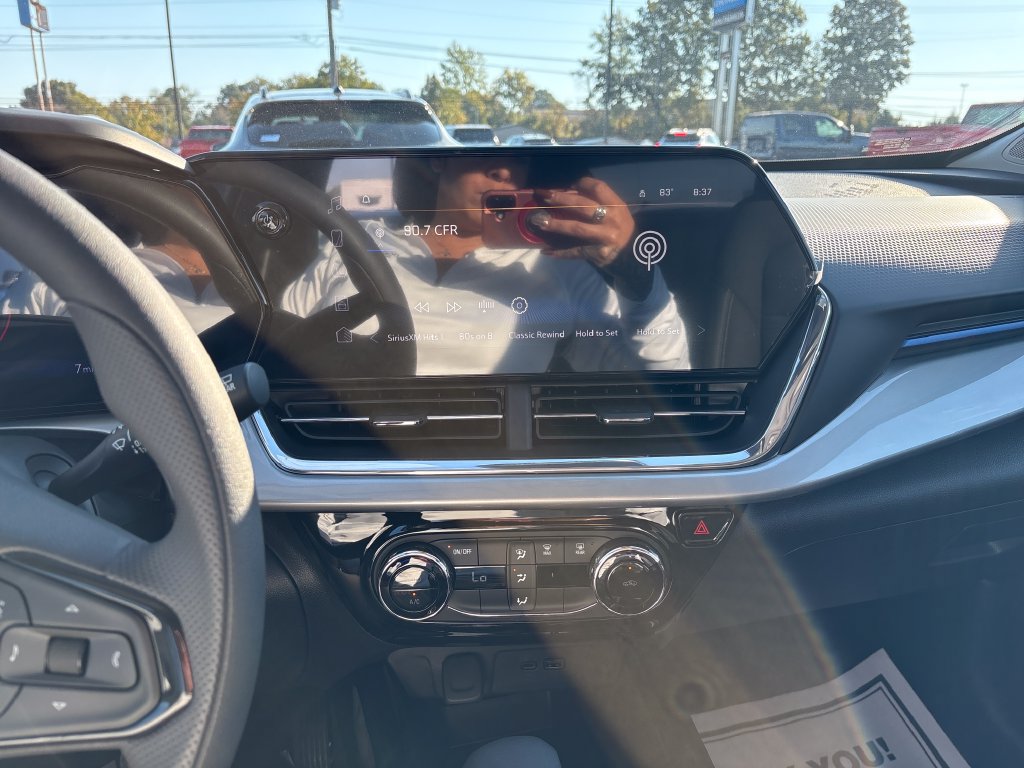 New 2026 Chevrolet Trax LT FWD image 20