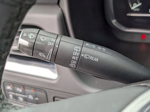 Certified 2023 GMC Yukon SLT w/ SLT Luxury Package image 27