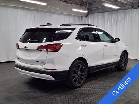 Used 2022 Chevrolet Equinox RS w/ LPO, Floor Liner Package image 7