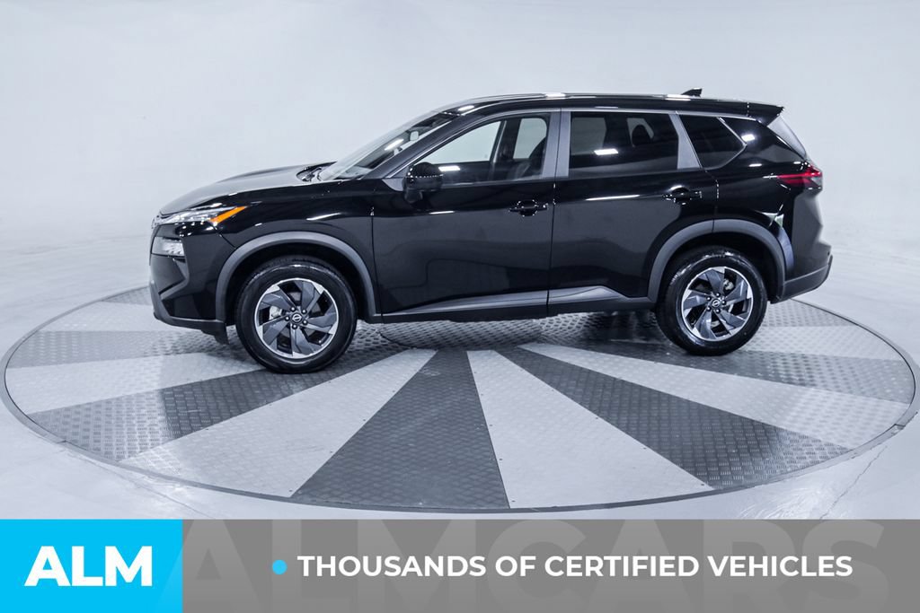 Used 2024 Nissan Rogue SV FWD image 4
