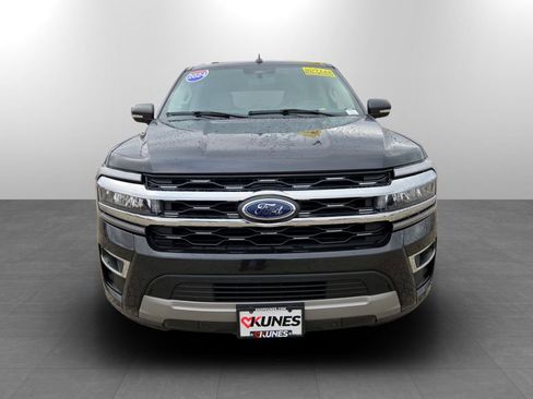 Used 2024 Ford Expedition Limited image 4