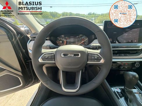 Used 2022 Jeep Compass Latitude AWD/4WD image 29