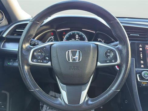 Used 2018 Honda Civic Touring image 25