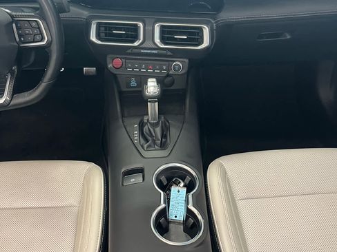 Used 2025 Ford Mustang Premium image 12