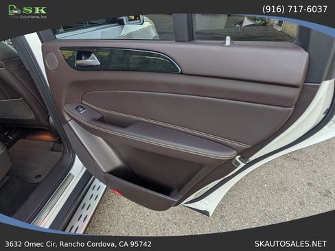 Used 2017 Mercedes-Benz GLS 450 4MATIC image 33