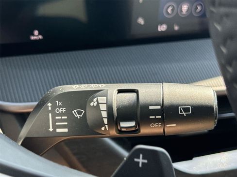 Used 2025 Nissan Murano SV AWD/4WD image 21