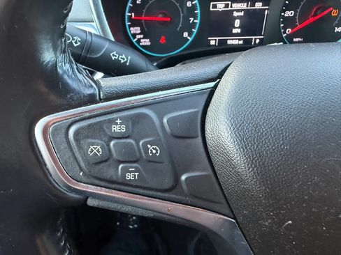 Used 2018 Chevrolet Equinox LT FWD image 13