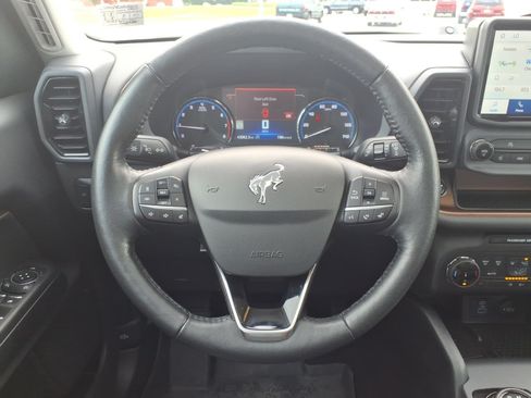 Used 2022 Ford Bronco Sport Outer Banks w/ Tech Package AWD/4WD image 8