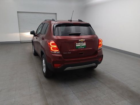 Used 2022 Chevrolet Trax LT w/ Driver Confidence Package AWD/4WD image 6