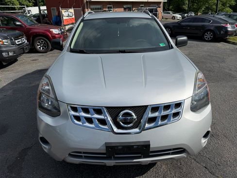 Used 2015 Nissan Rogue S w/ Convenience Package AWD/4WD image 2