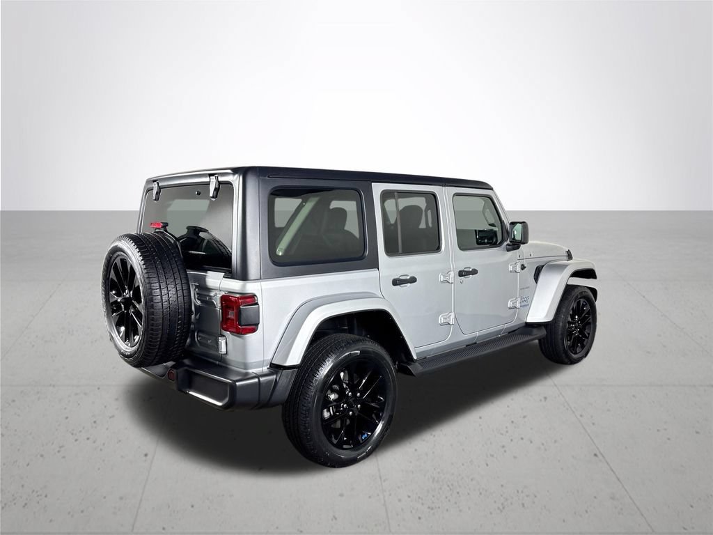 Certified 2022 Jeep Wrangler Unlimited Sahara AWD/4WD image 7