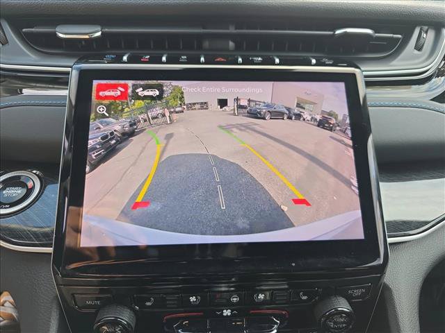 Used 2024 Jeep Grand Cherokee Trailhawk AWD/4WD image 24