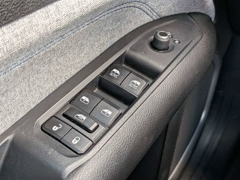Used 2024 Jeep Compass Latitude AWD/4WD image 26