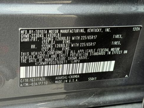Used 2025 Toyota RAV4 XLE AWD/4WD image 26