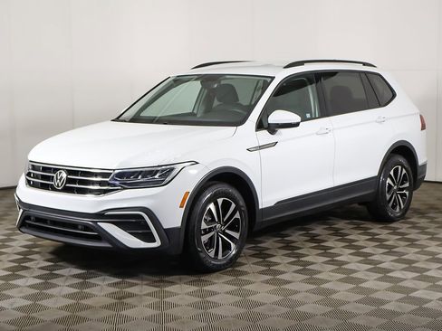 Used 2023 Volkswagen Tiguan S image 7