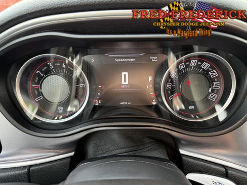 Used 2019 Dodge Challenger GT image 11