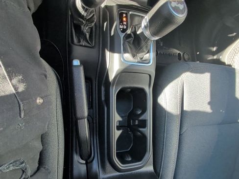 Used 2024 Jeep Wrangler Sport S image 23