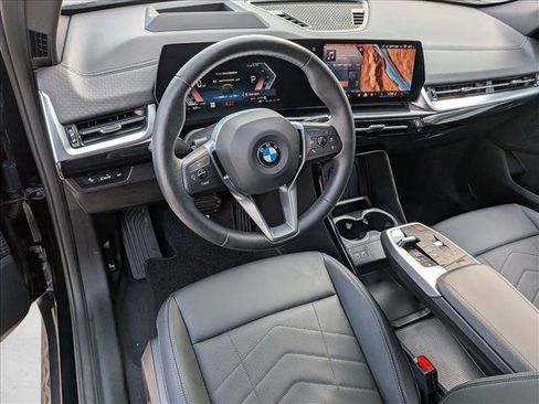 Used 2026 BMW X2 xDrive28i AWD/4WD image 11