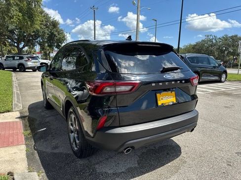 Used 2025 Ford Escape ST-Line FWD image 5