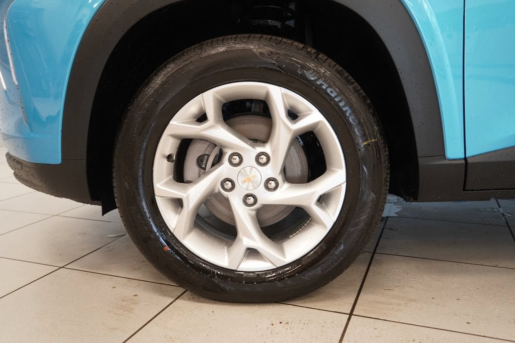 New 2026 Chevrolet Trax LS w/ LS Convenience Package FWD image 14