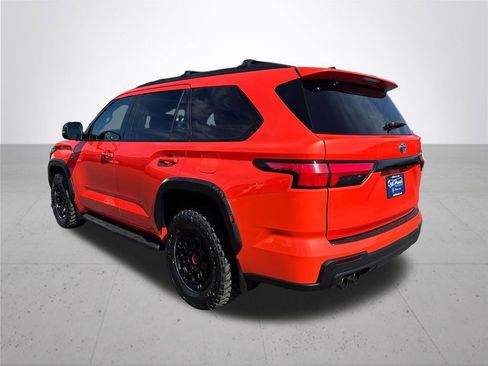 Used 2023 Toyota Sequoia TRD Pro AWD/4WD image 9