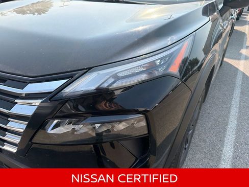 Certified 2025 Nissan Rogue SV AWD/4WD image 2