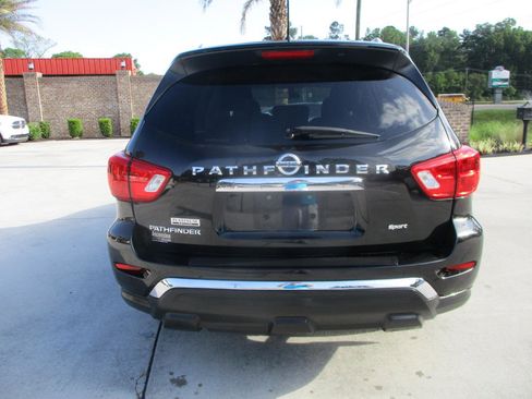 Used 2018 Nissan Pathfinder S image 13