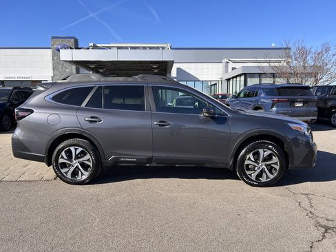 Used 2020 Subaru Outback Limited XT image 8